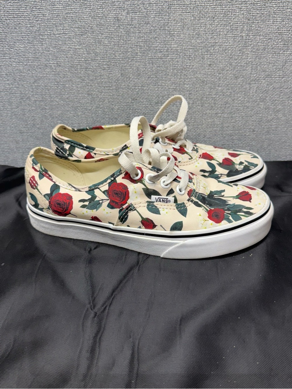 Vans Women's Cream Canvas Sneakers with Red Rose Print